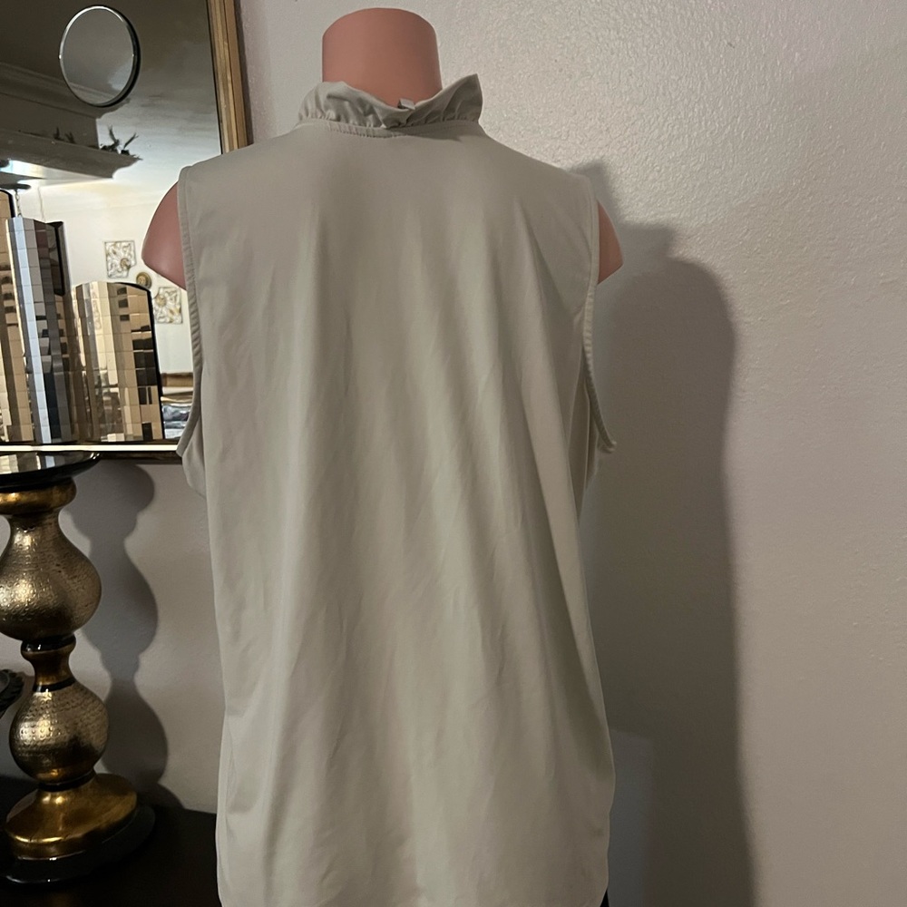 Lulu-B Sleeveless Ruffle V-Neck Blouse - Cream - Picture 5 of 6